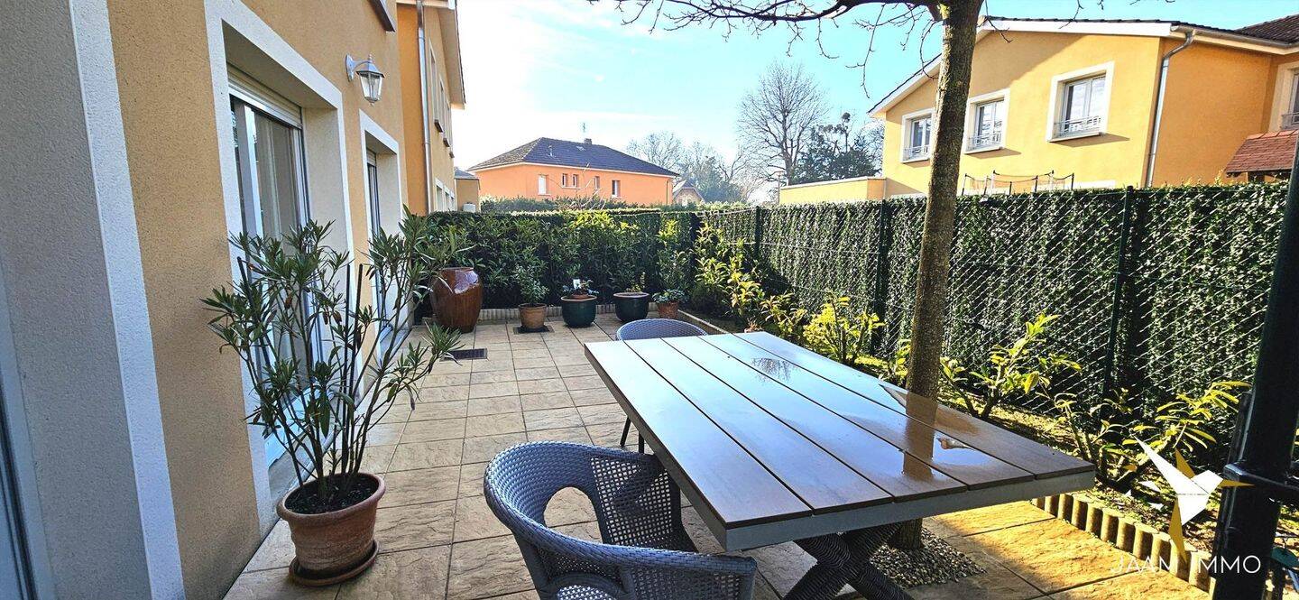 Maison à vendre, 109m², SAINT GEORGES DE RENEINS