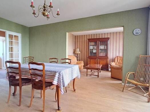 Appartement à vendre 180 000 € 5 pièces 3 chambres 91,03 m² Étage 4/7 Villefranche-sur-Saône 69400