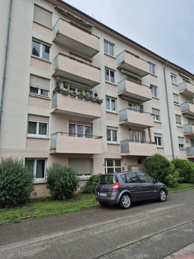 Appartement à vendre 75 900 € 3 pièces 2 chambres 63 m² Étage 3/1 Centre Est Illzach 68110