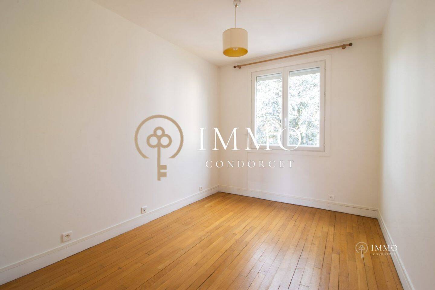 Maison à louer, 77m², BOURG LA REINE