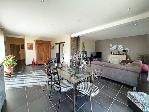 Villa à vendre 350 000 € 5 pièces 4 chambres 166 m² 17 700 m² de terrain Albi 81000