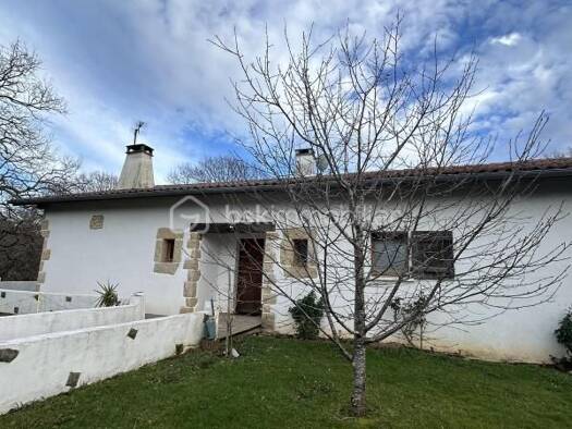 Maison à vendre 790 000 € 6 pièces 5 chambres 179 m² 1 900 m² de terrain Saint-Pée-sur-Nivelle 64310