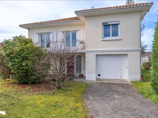Maison à vendre 199 600 € 5 pièces 4 chambres 142 m² 800 m² de terrain Pineuilh 33220