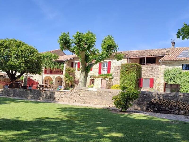 Maison à vendre, 350m², SAINT JEAN DE MARUEJOLS ET AVEJAN