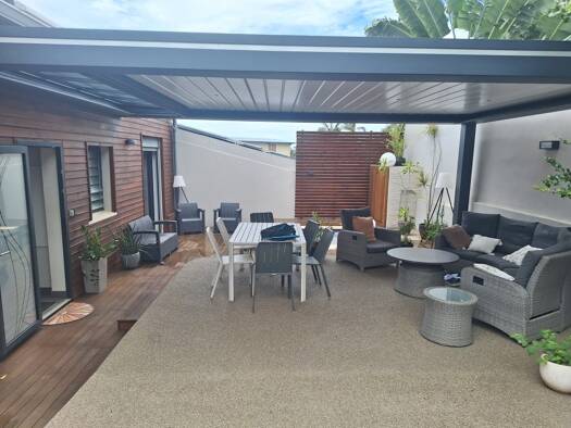 Maison à vendre 497 000 € 5 pièces 1 chambre 107 m² 250 m² de terrain Saint-Paul 97460