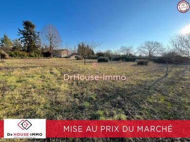 Terrain constructible viabilisé à vendre 33 500 € 1 867 m² de terrain Availles en Chatellerault 86530