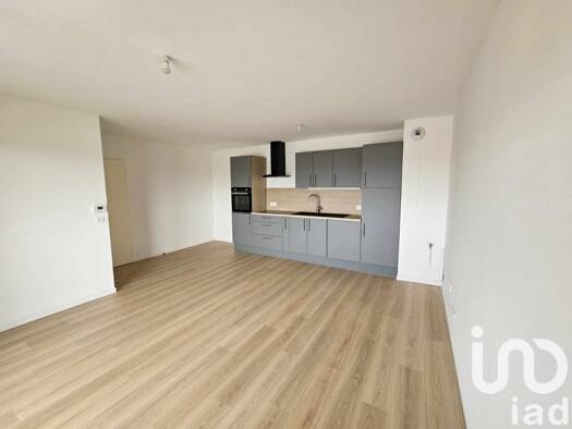 Appartement à vendre 245 000 € 3 pièces 2 chambres 67 m² Étage 3/3 Wattiessart-Mouchonnière Seclin 59113