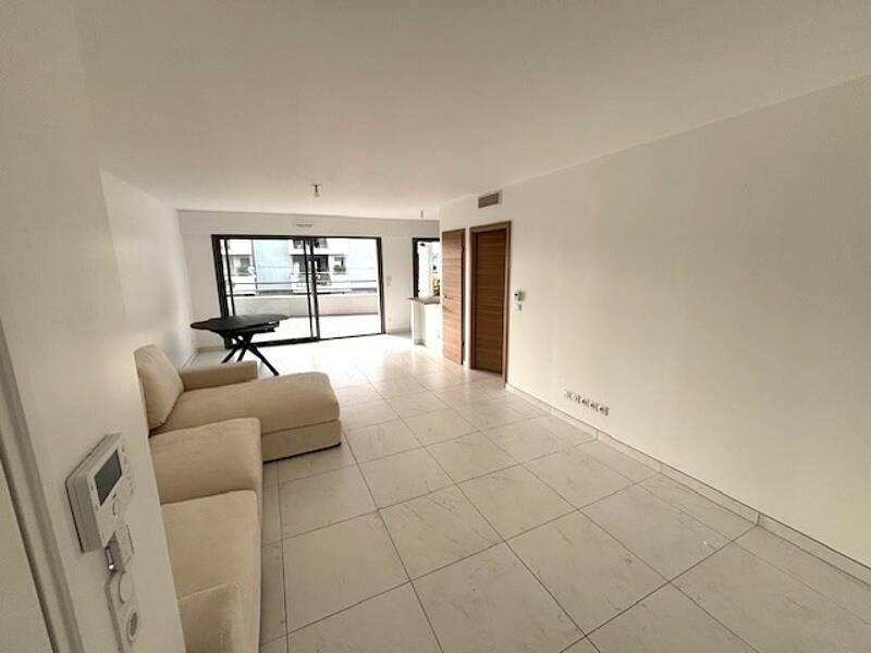 Maison à louer, 80m², MARSEILLE 8E