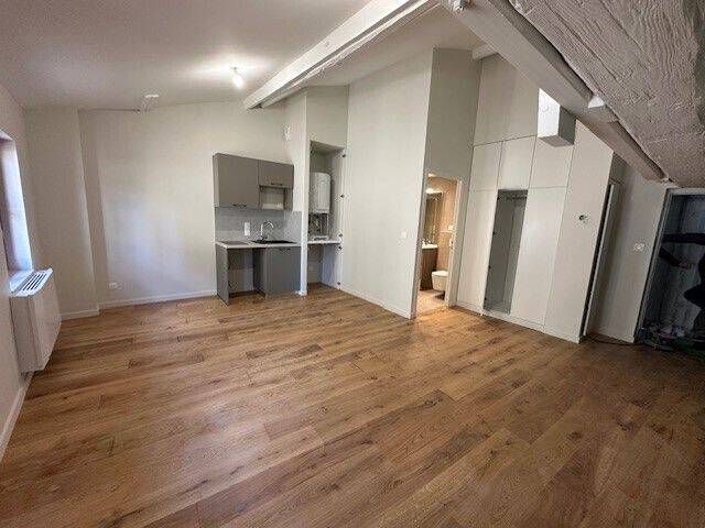 Maison à louer, 30m², CHARBONNIERES LES BAINS