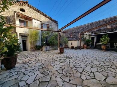 Immeuble à vendre 365 000 € 426 m² Anduze 30140