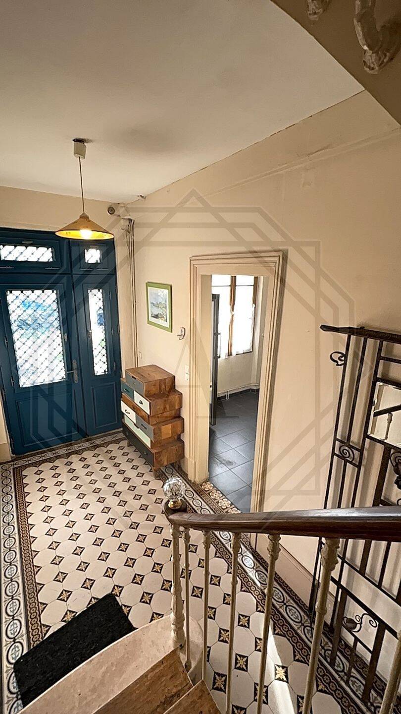 Maison à vendre, 221m², VILLENEUVE LES SABLONS