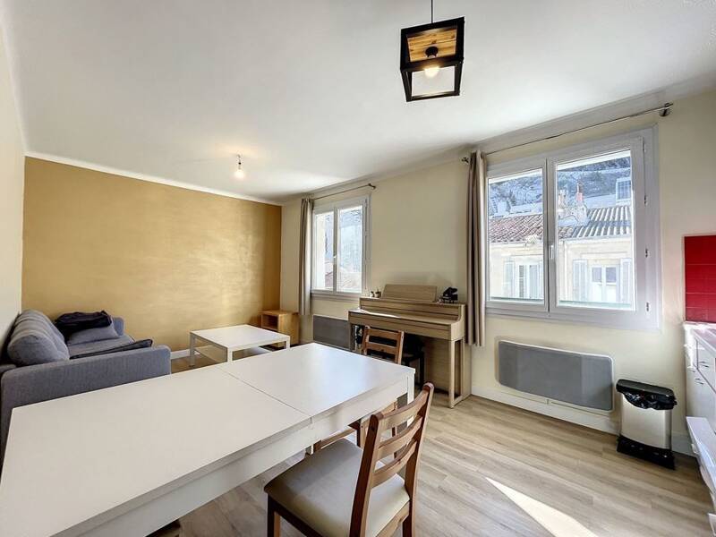 Maison à louer, 44m², MARSEILLE 6E