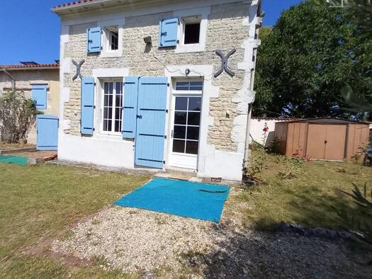 Maison à vendre 172 000 € 7 pièces 4 chambres 170 m² 800 m² de terrain Bresdon 17490