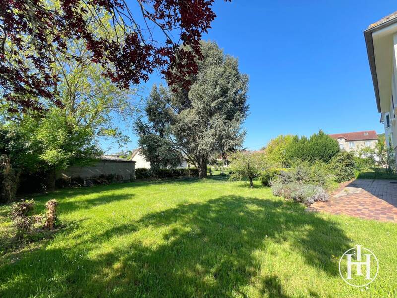 Maison à vendre, 78m², SAINT AMAND MONTROND