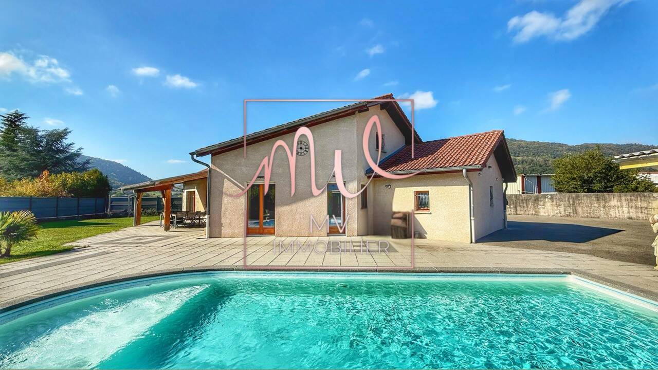Maison à vendre, 163m², SAINT ETIENNE DE CROSSEY
