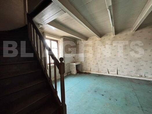 Maison à vendre 27 000 € 4 pièces 3 chambres 170 m² 534 m² de terrain Pouru-Aux-Bois 08140