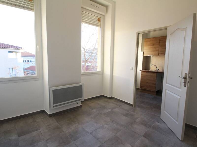 Maison à louer, 34m², MARSEILLE 3E