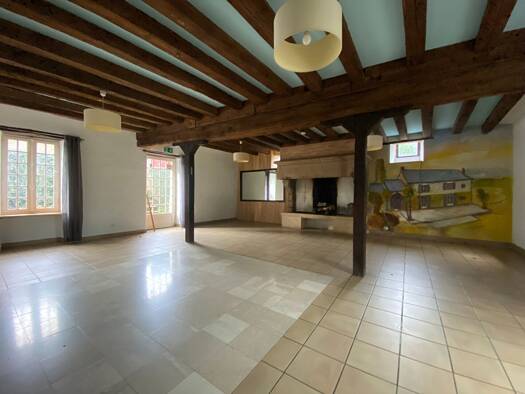 Maison à vendre 369 250 € 8 pièces 3 chambres 283 m² 2 167 m² de terrain Champtocé-sur-Loire 49123