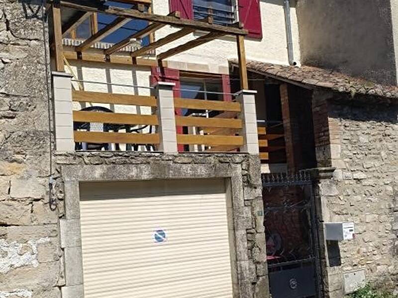 Maison à vendre, 84m², SAINT JEAN DE MARUEJOLS ET AVEJAN