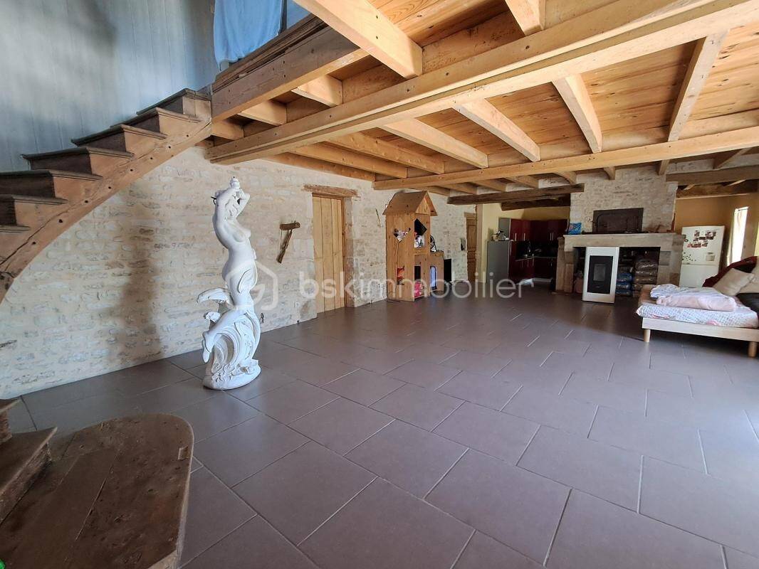 Maison à vendre, 150m², SURGERES