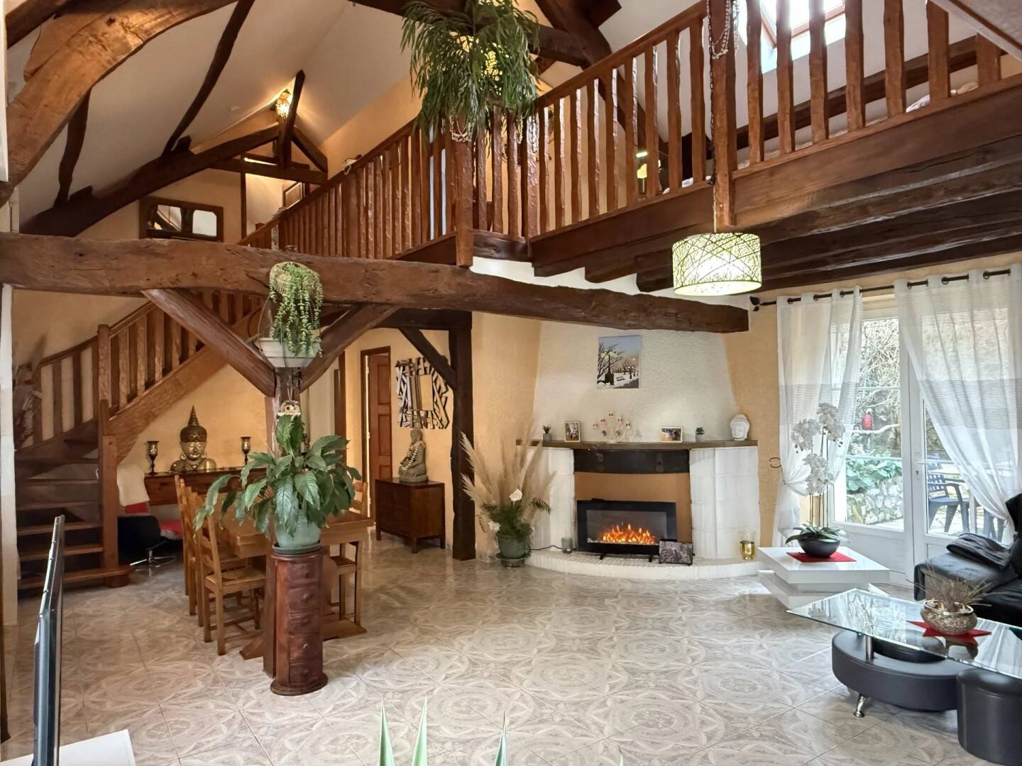 Maison à vendre, 350m², VILLENEUVE LA GUYARD