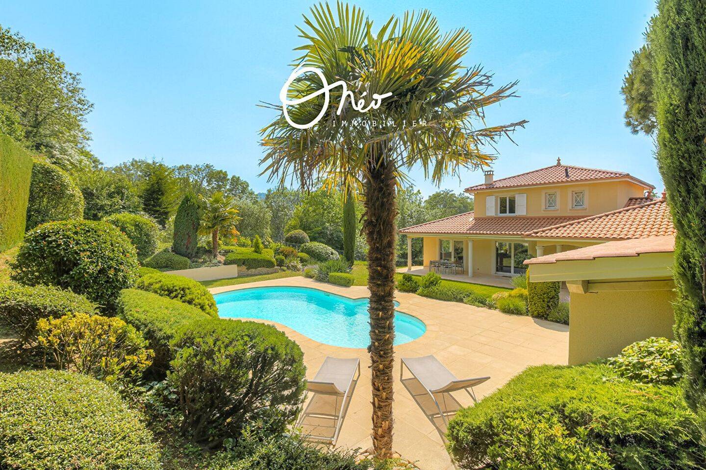 Maison à vendre, 185m², SAINT PIERRE DE CHANDIEU
