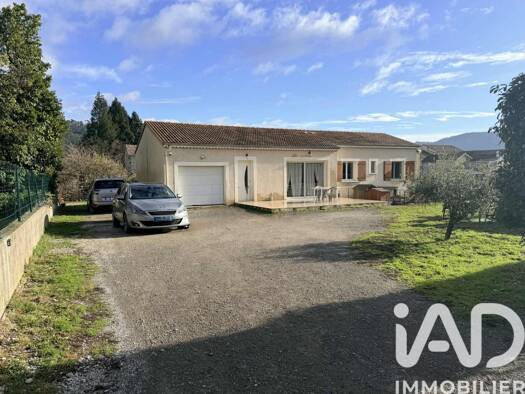 Maison de plain-pied à vendre 270 000 € 8 pièces 3 chambres 103 m² 1 000 m² de terrain Lalevade-d'Ardèche 07380