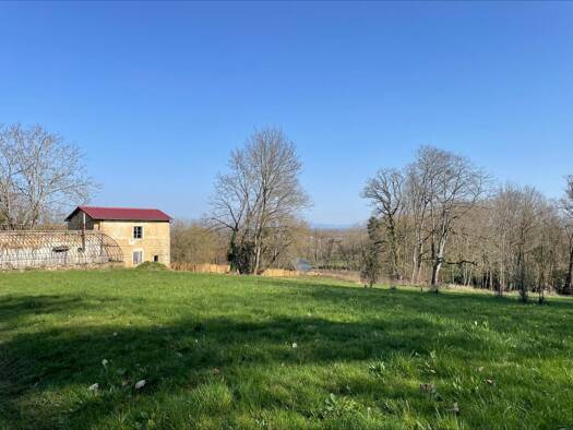 Terrain constructible à vendre 185 000 € 2 739 m² de terrain Buellas 01310