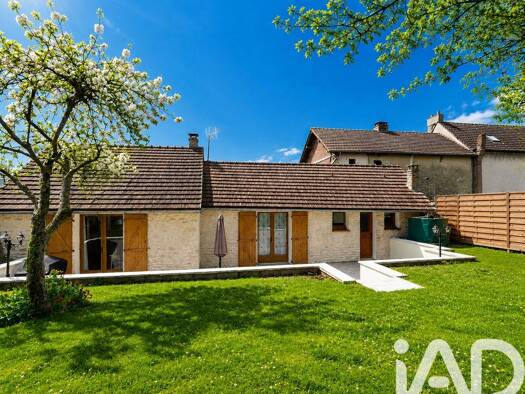 Maison à vendre 282 000 € 6 pièces 3 chambres 150 m² 985 m² de terrain Vexin-sur-Epte 27630