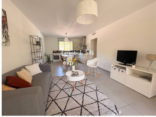 Appartement à vendre 390 000 € 3 pièces 2 chambres 67,1 m² RDC/1 Aix-en-Provence 13090