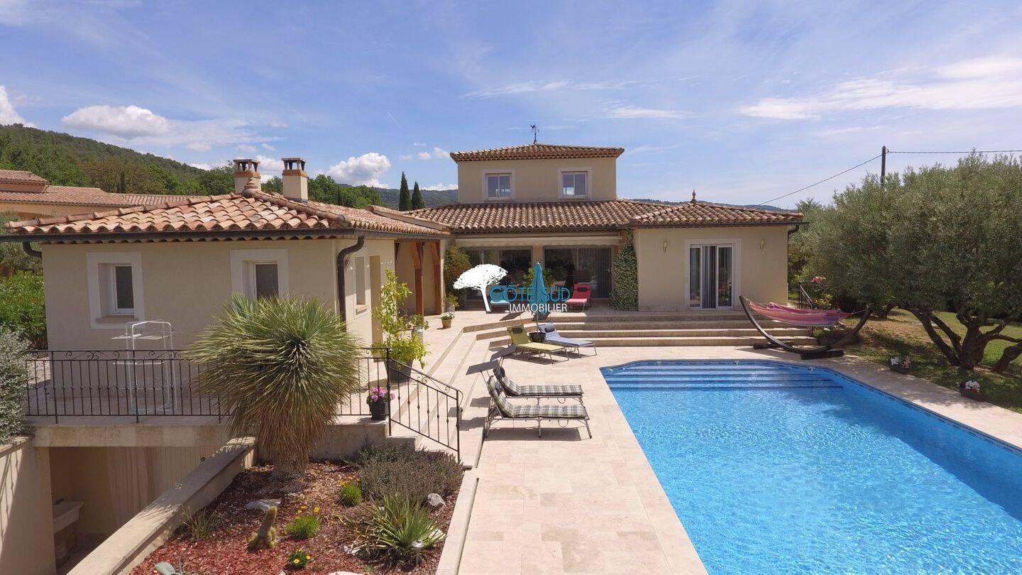 Maison à vendre, 220m², VILLECROZE