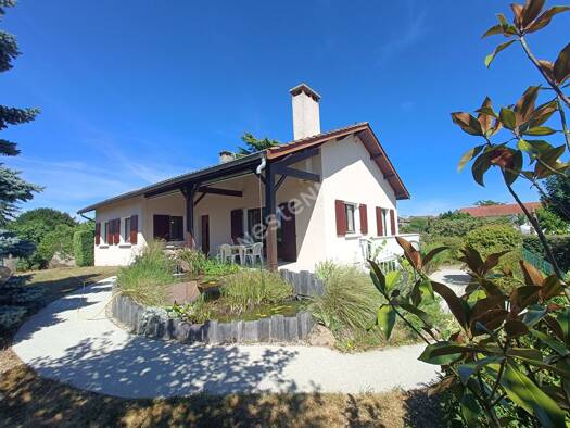 Maison de plain-pied à vendre 425 000 € 5 pièces 4 chambres 175 m² 981 m² de terrain Heyrieux 38540