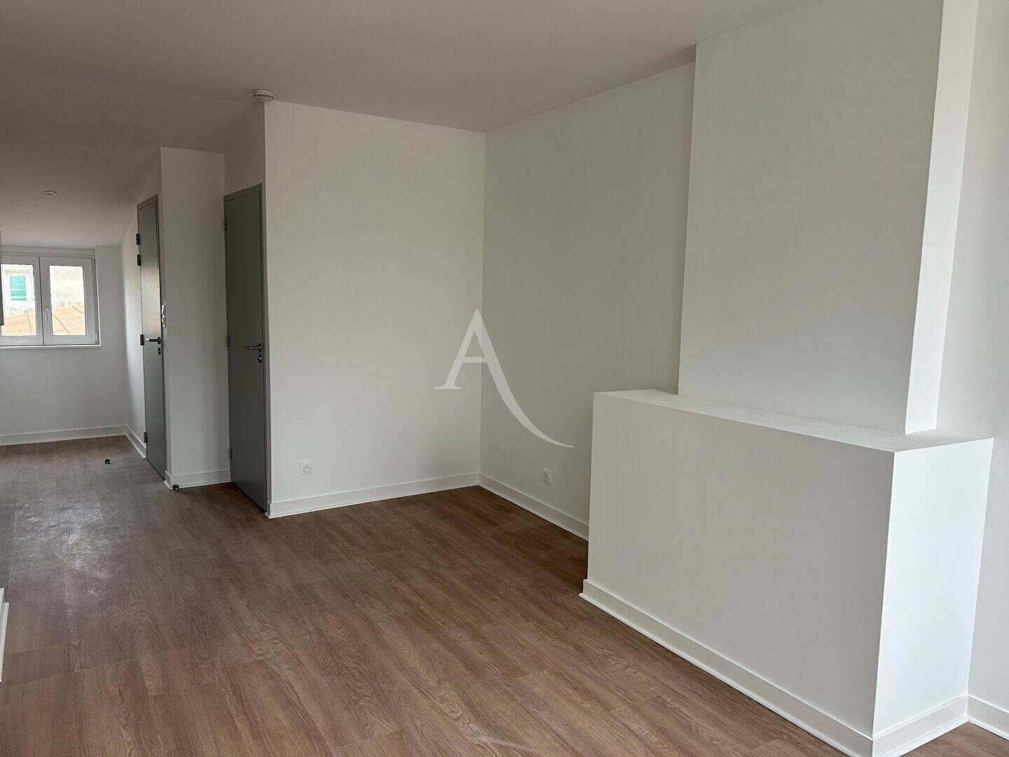 Maison à louer, 40m², ROCHEFORT