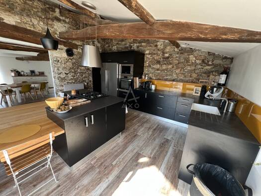 Maison à vendre 358 800 € 8 pièces 5 chambres 184 m² 1 184 m² de terrain Vieillevigne 44116