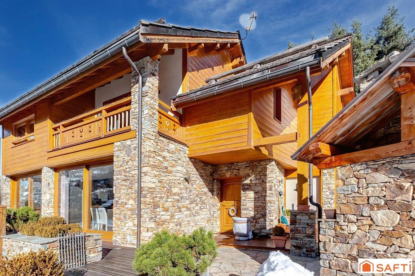 Maison à vendre, 380m², LA SALLE LES ALPES