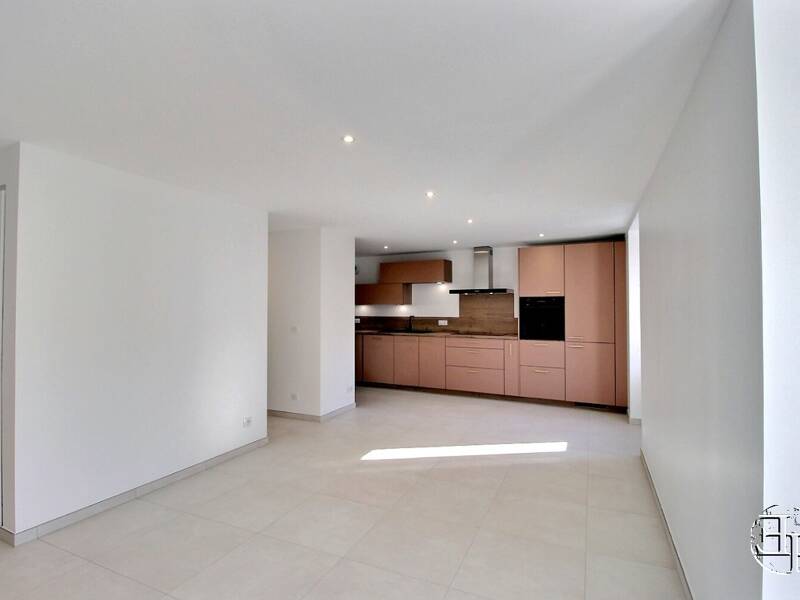 Maison à louer, 121m², SAINT JULIEN EN GENEVOIS