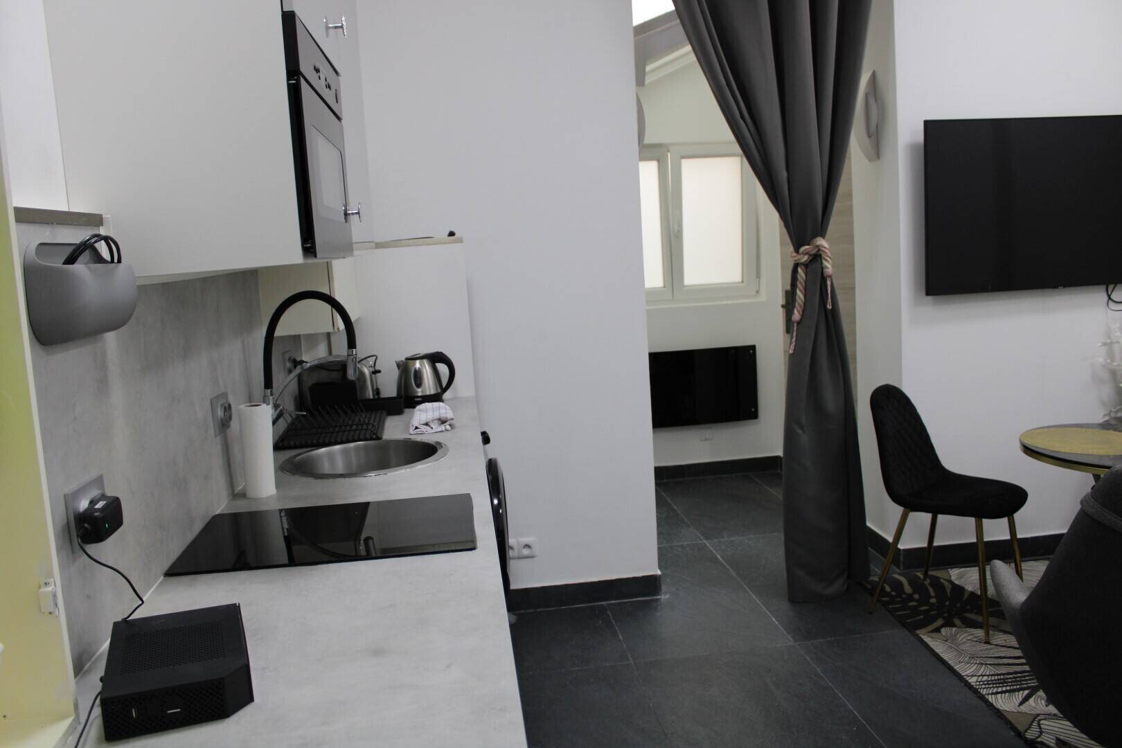 Maison à louer, 18m², LEVALLOIS PERRET