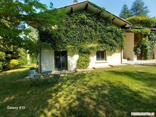 Maison à vendre 436 000 € 4 pièces 3 chambres 150 m² 5 100 m² de terrain Pommier-de-Beaurepaire 38260