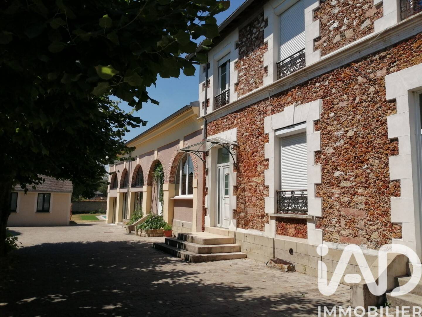 Maison à vendre, 305m², CHAILLY EN BIERE