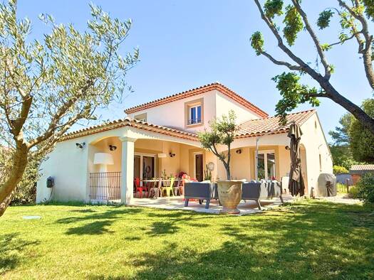 Maison à vendre 1 050 000 € 5 pièces 5 chambres 145 m² 1 000 m² de terrain Le Puy-Sainte-Réparade 13610