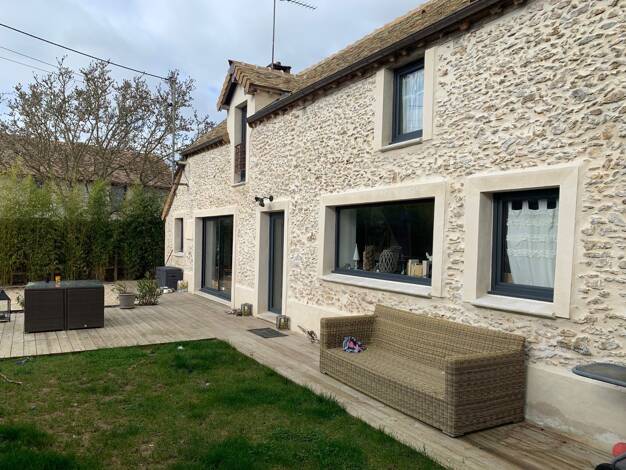 Maison à louer 1 200 € 4 pièces 3 chambres 77 m² Adainville 78113