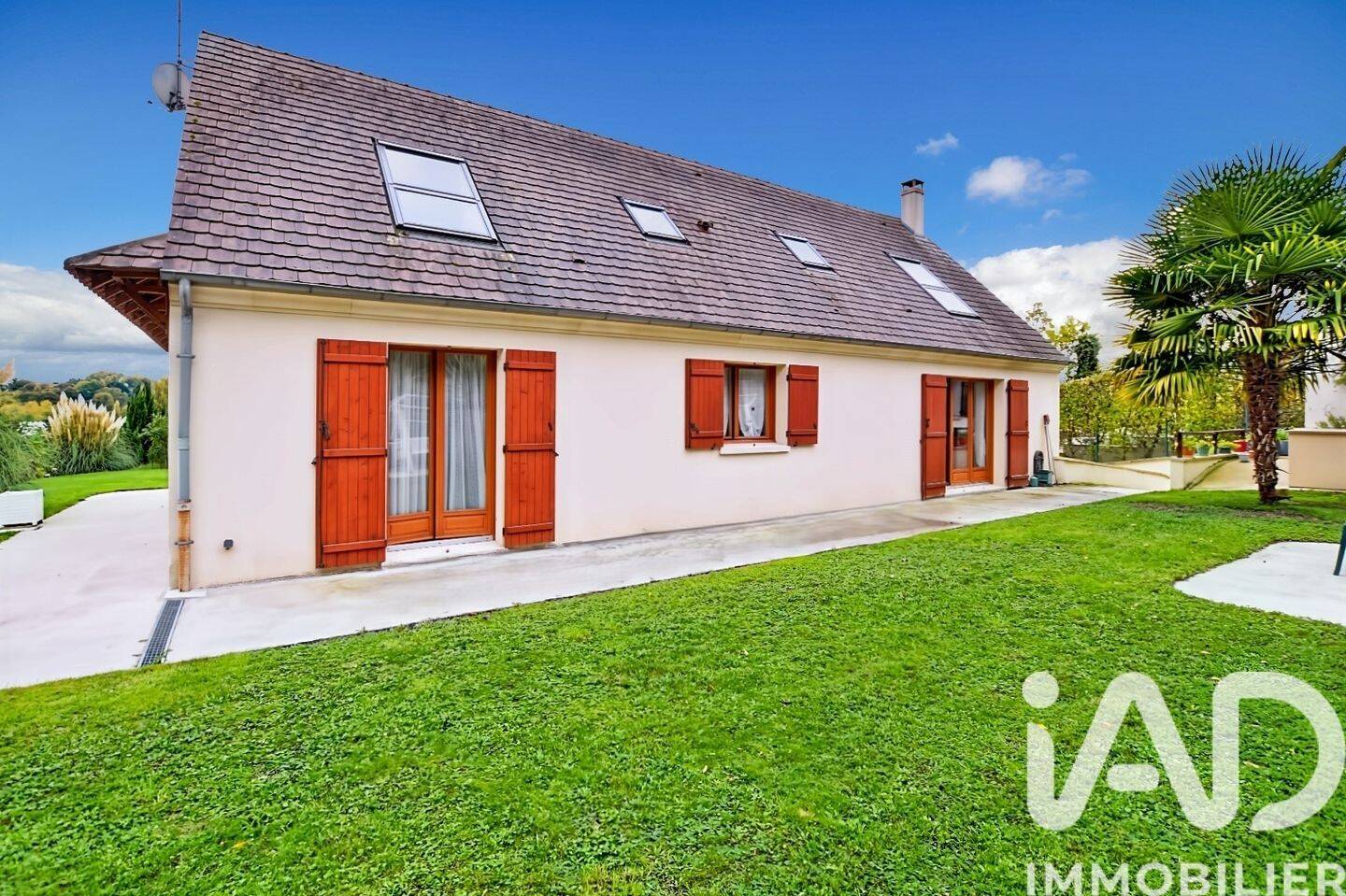 Maison à vendre, 180m², CRECY LA CHAPELLE