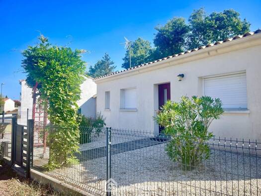 Maison de plain-pied à vendre 239 970 € 4 pièces 2 chambres 70 m² 343 m² de terrain Saint-Vincent-sur-Jard 85520
