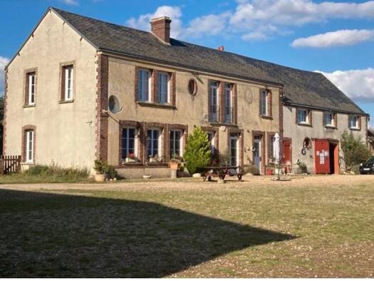 Maison à vendre 513 000 € 9 pièces 5 chambres 220 m² 15 000 m² de terrain Saint-Sauveur-Marville 28170