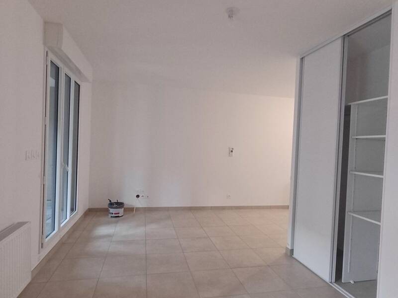 Maison à louer, 74m², LYON 8E