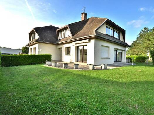 Maison à vendre 367 500 € 5 pièces 4 chambres 230 m² 5 000 m² de terrain Airaines 80270