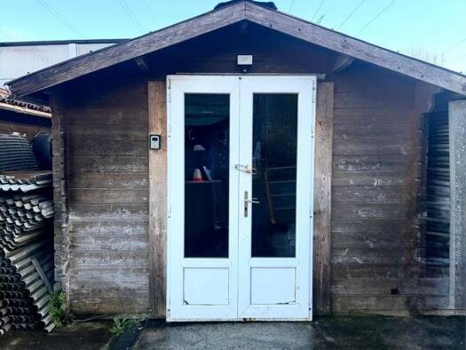 Boutique à louer 324 € 13 m² de surface de vente Ouest Marcoussis 91460