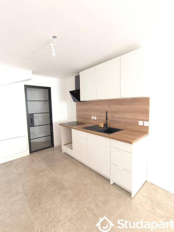 Maison à louer, 32m², SAINT QUENTIN LA POTERIE