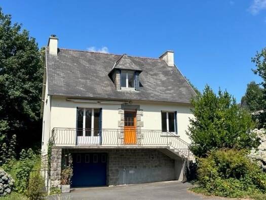 Maison à vendre 131 875 € 6 pièces 4 chambres 111 m² 1 394 m² de terrain Huelgoat 29690