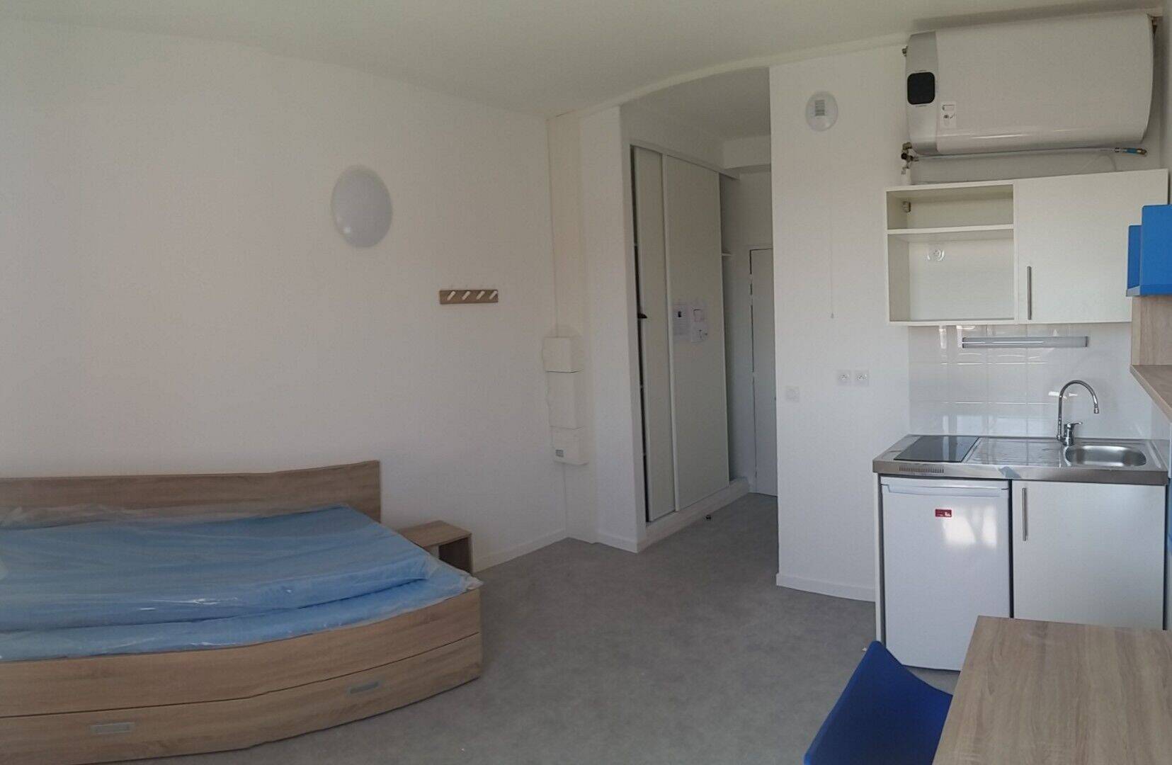 Maison à louer, 18m², CALUIRE ET CUIRE